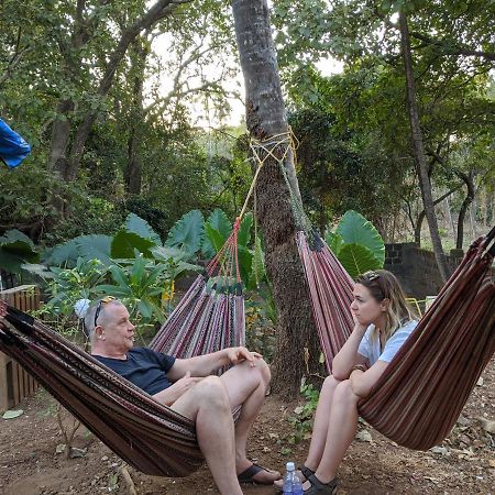 Folklore Hostel Goa Вагатор Экстерьер фото