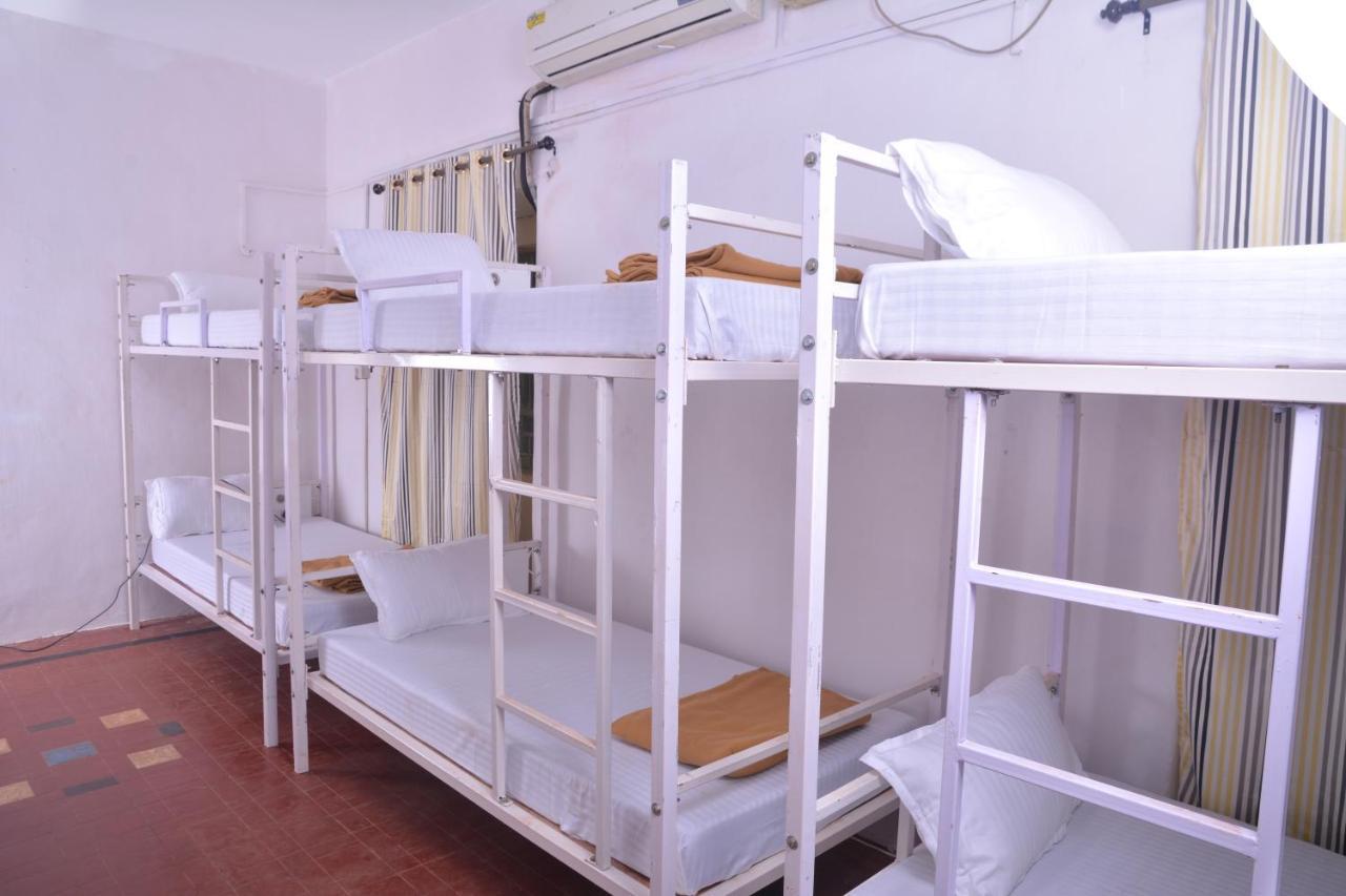 Folklore Hostel Goa Вагатор Экстерьер фото