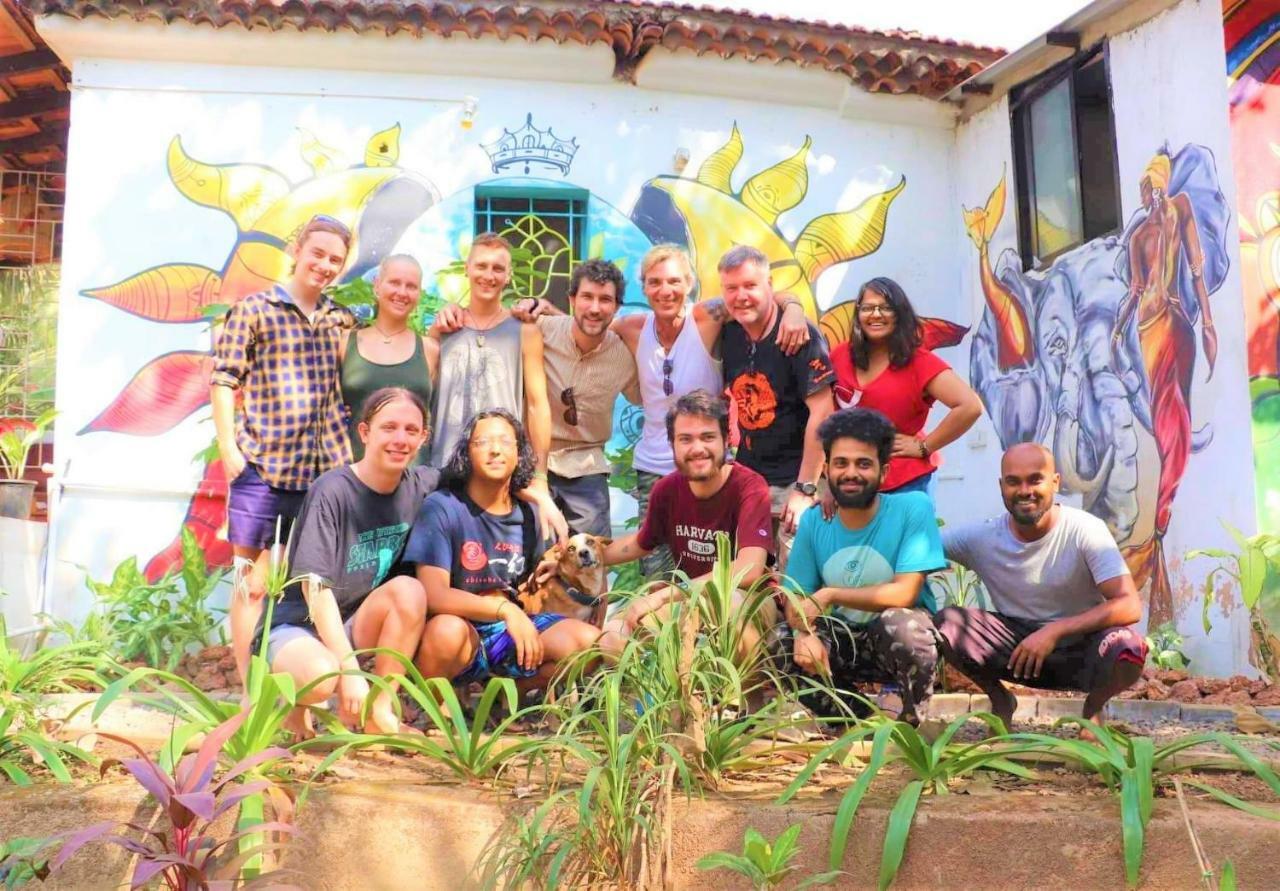 Folklore Hostel Goa Вагатор Экстерьер фото