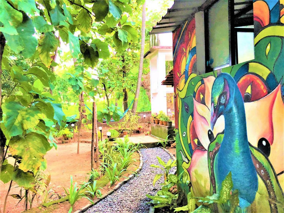 Folklore Hostel Goa Вагатор Экстерьер фото