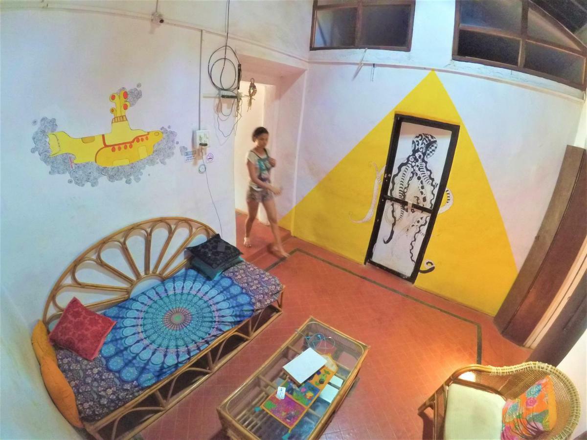 Folklore Hostel Goa Вагатор Экстерьер фото