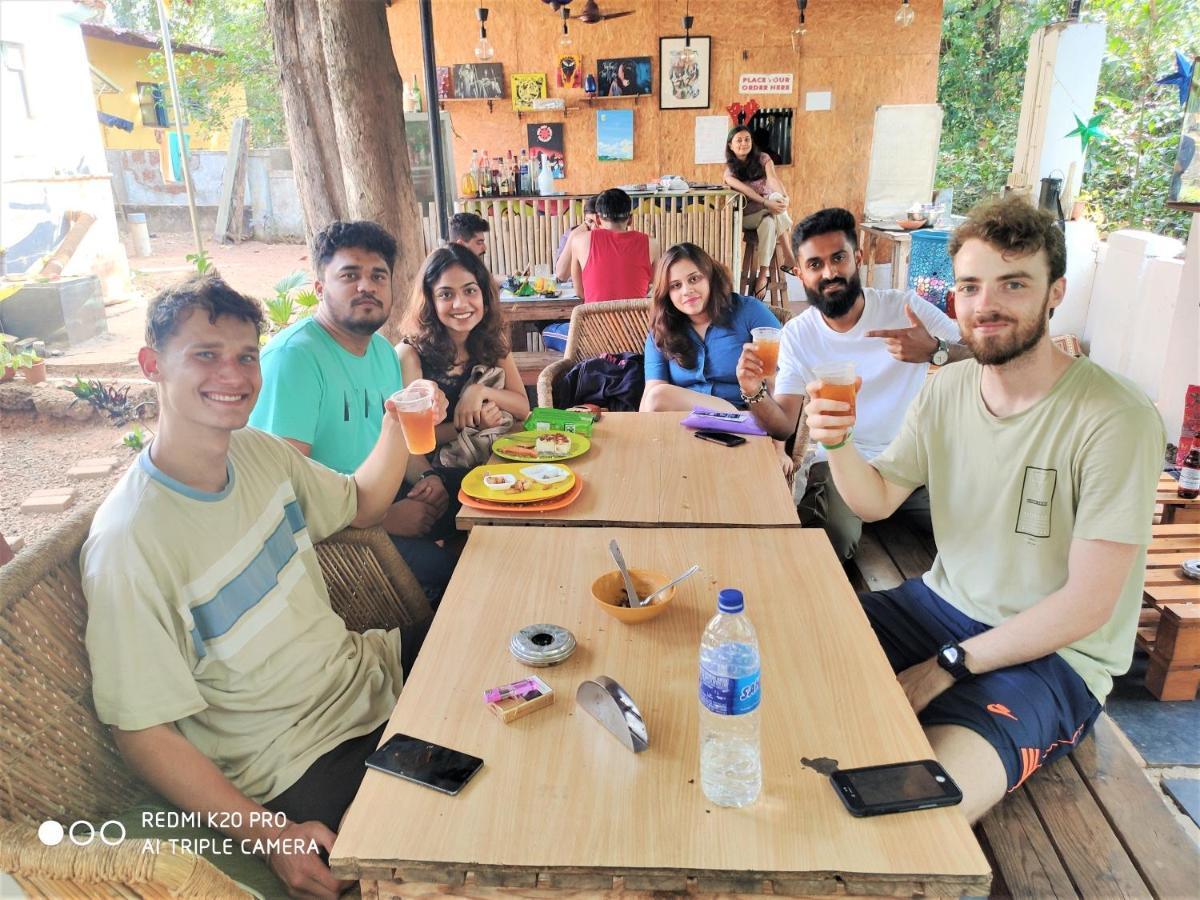 Folklore Hostel Goa Вагатор Экстерьер фото
